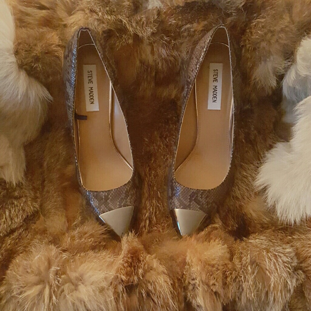 COPY - Steve Madden pumps